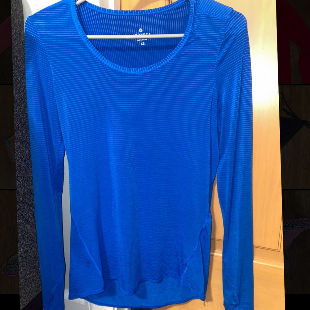 Athleta Long Sleeve Shirt